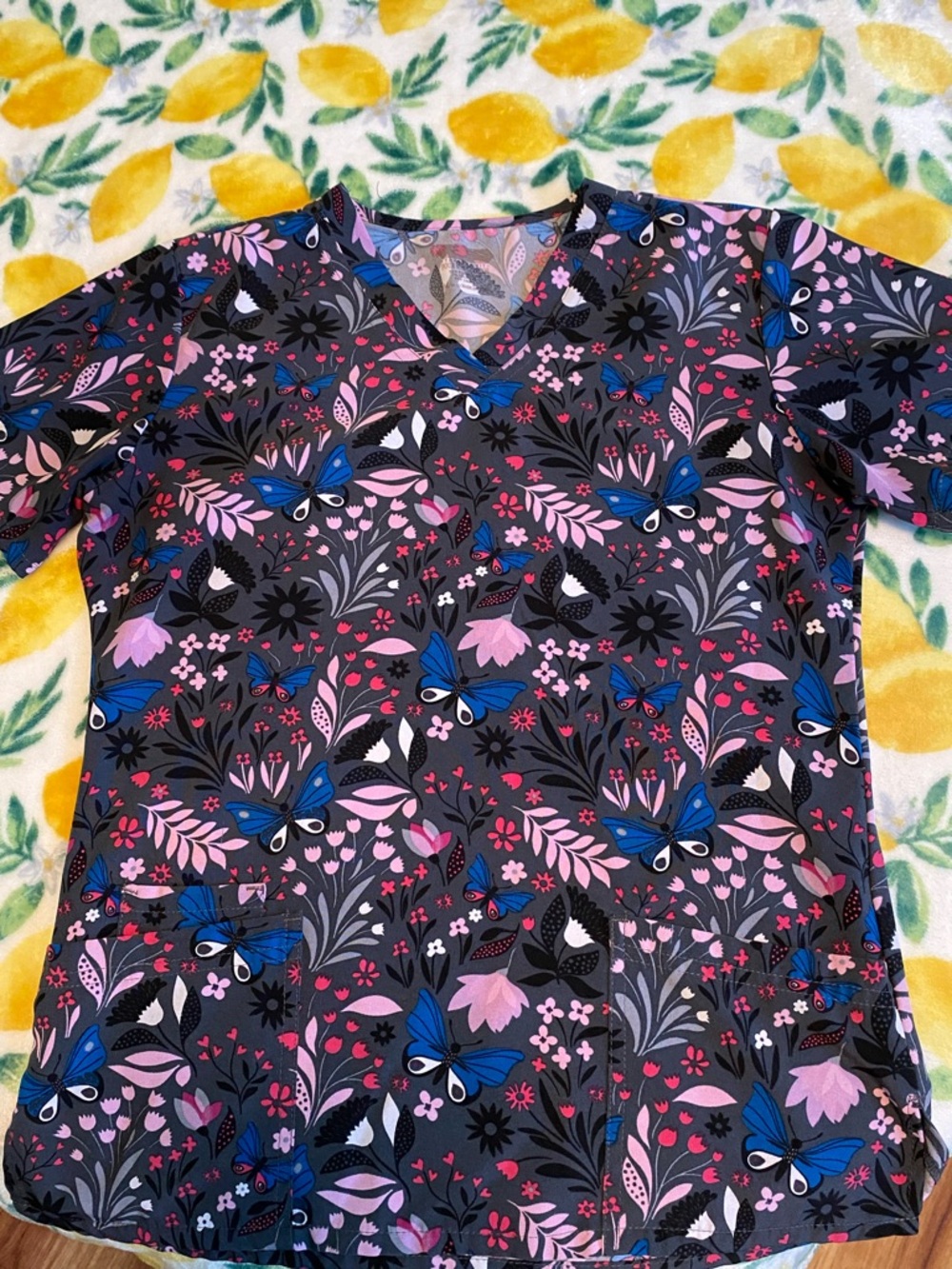 Butterfly Floral Print V-Neck Scrub Top - Navy & Pink